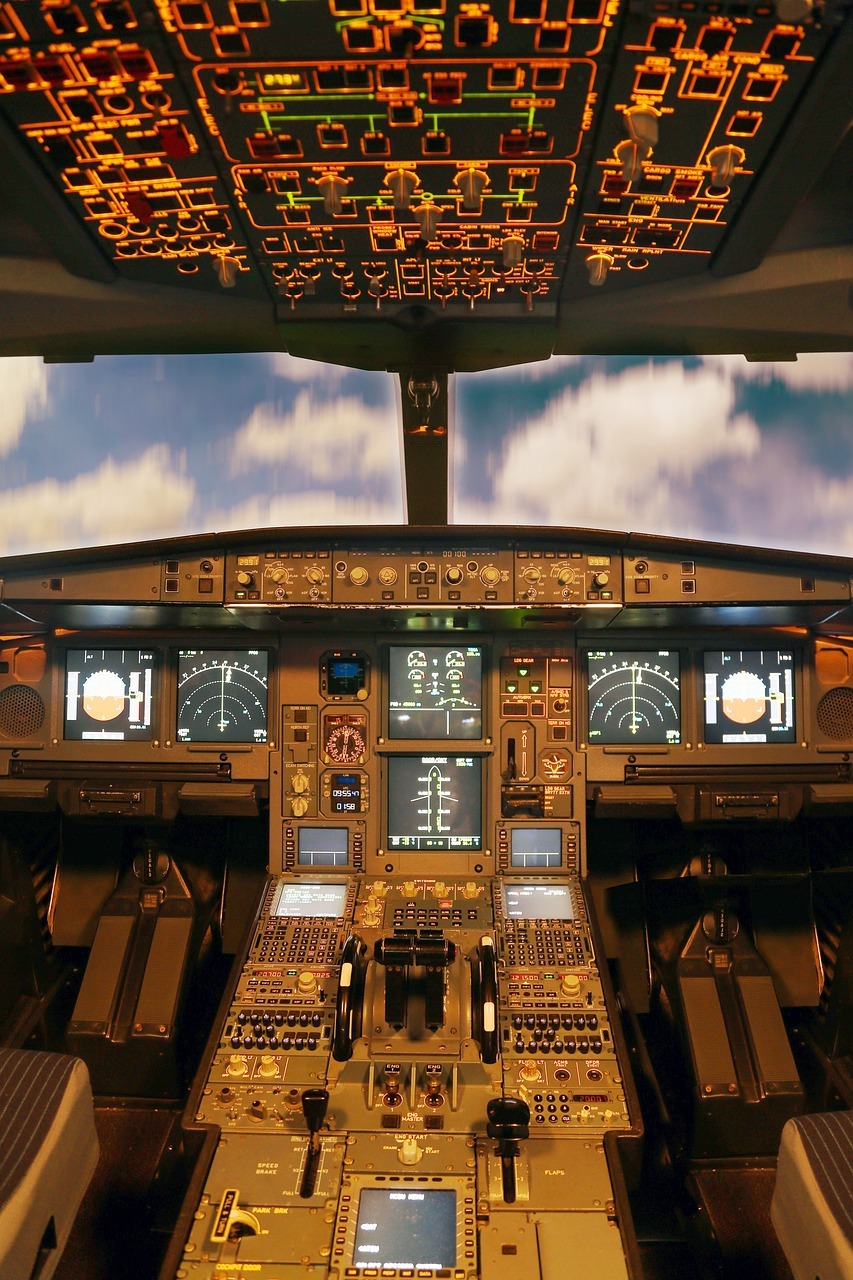 cockpit, airplane, pilot-4936557.jpg